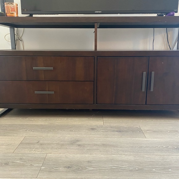 Tv stand - Picture 1 of 1